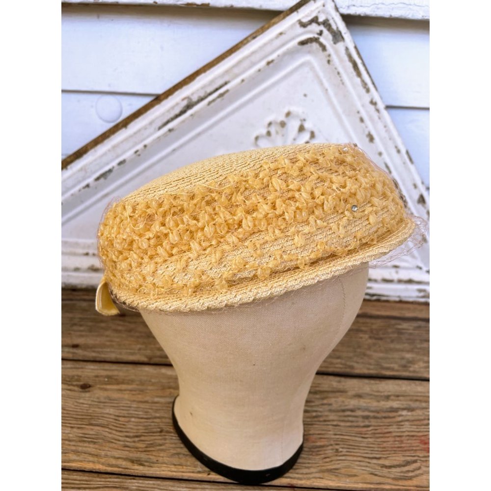 Vintage 1950s Yellow Straw Pill Box Hat Rhinestones MOD - Picture 3 of 15